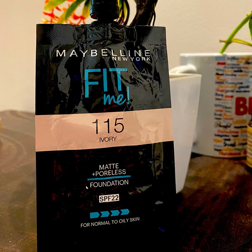 Maybelline New York FIT me! Shade-Ivory 115 - Picture 2 of 5